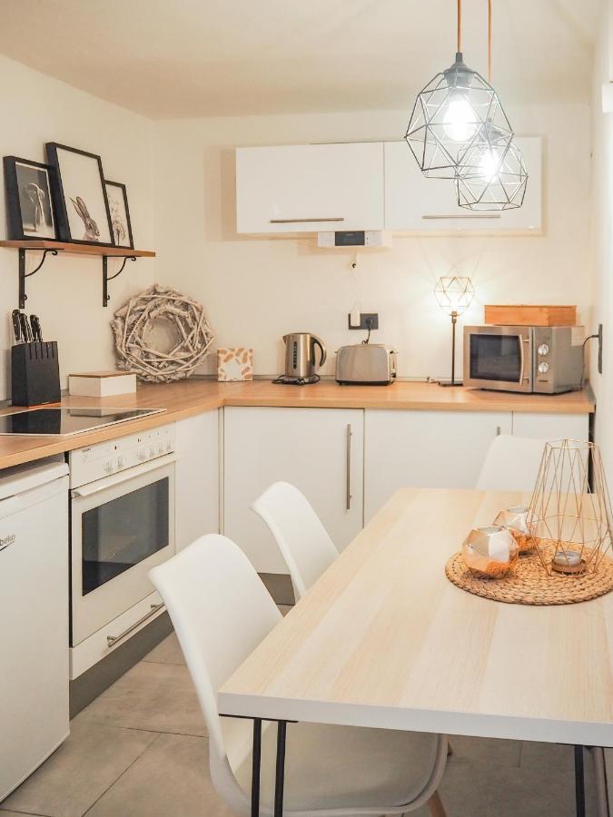 Stylische Wohnung In Ruhiger Lage, Sehr Messenah Laatzen Екстер'єр фото